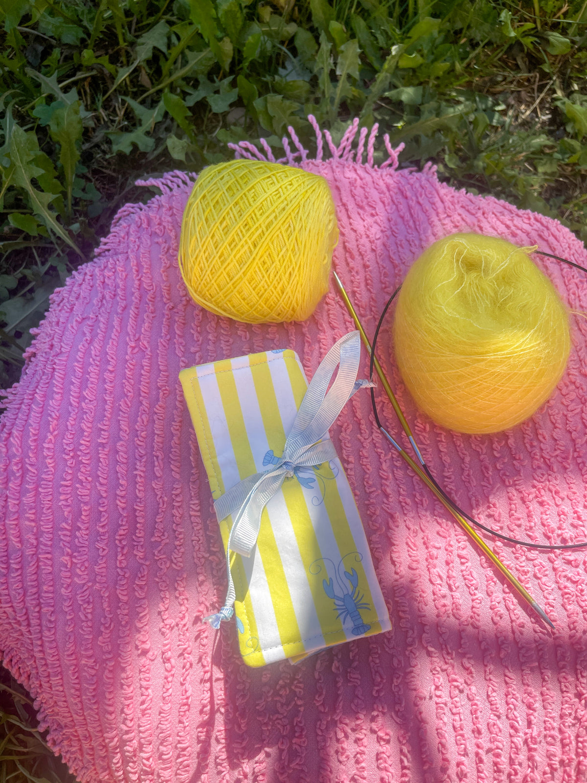 Léopodline - La pochette à tricot de voyage PDF